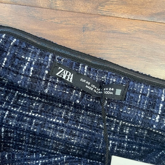 NWT Zara Tweed Peplum Off the Shoulder Top Size XS - Picture 3 of 7